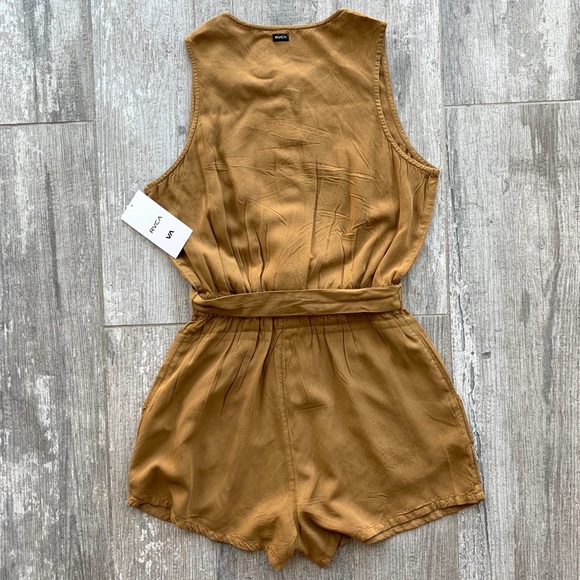 🔥🔥RVCA - LATTER ROMPER🔥🔥 - Picture 8 of 9